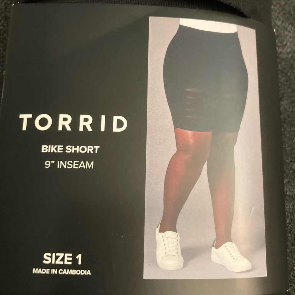 NWT torrid shredded bike shorts